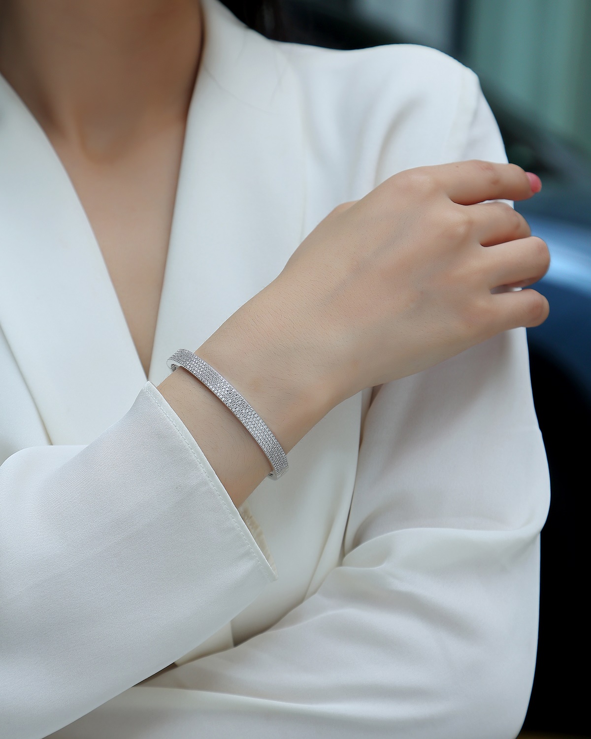 Set With Top-quality Moissanite, This Luxurious And Fashionable Light Luxury Jewelry Silver Bracelet Is Made Of S925 Silver Electroplated With Platinum