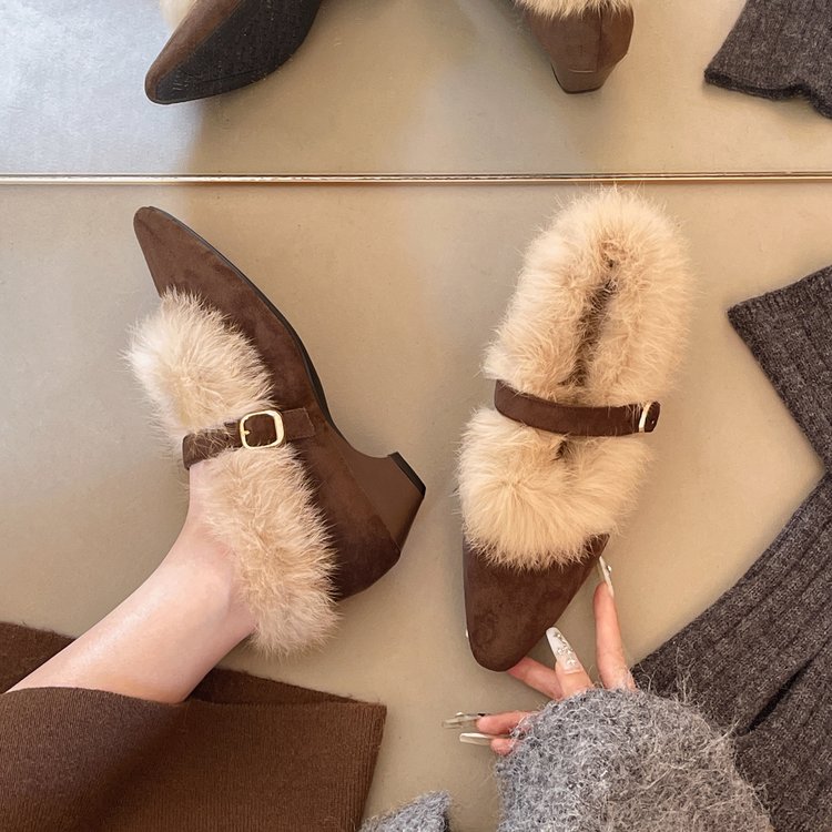 Pointed-Toe Wedge Pumps