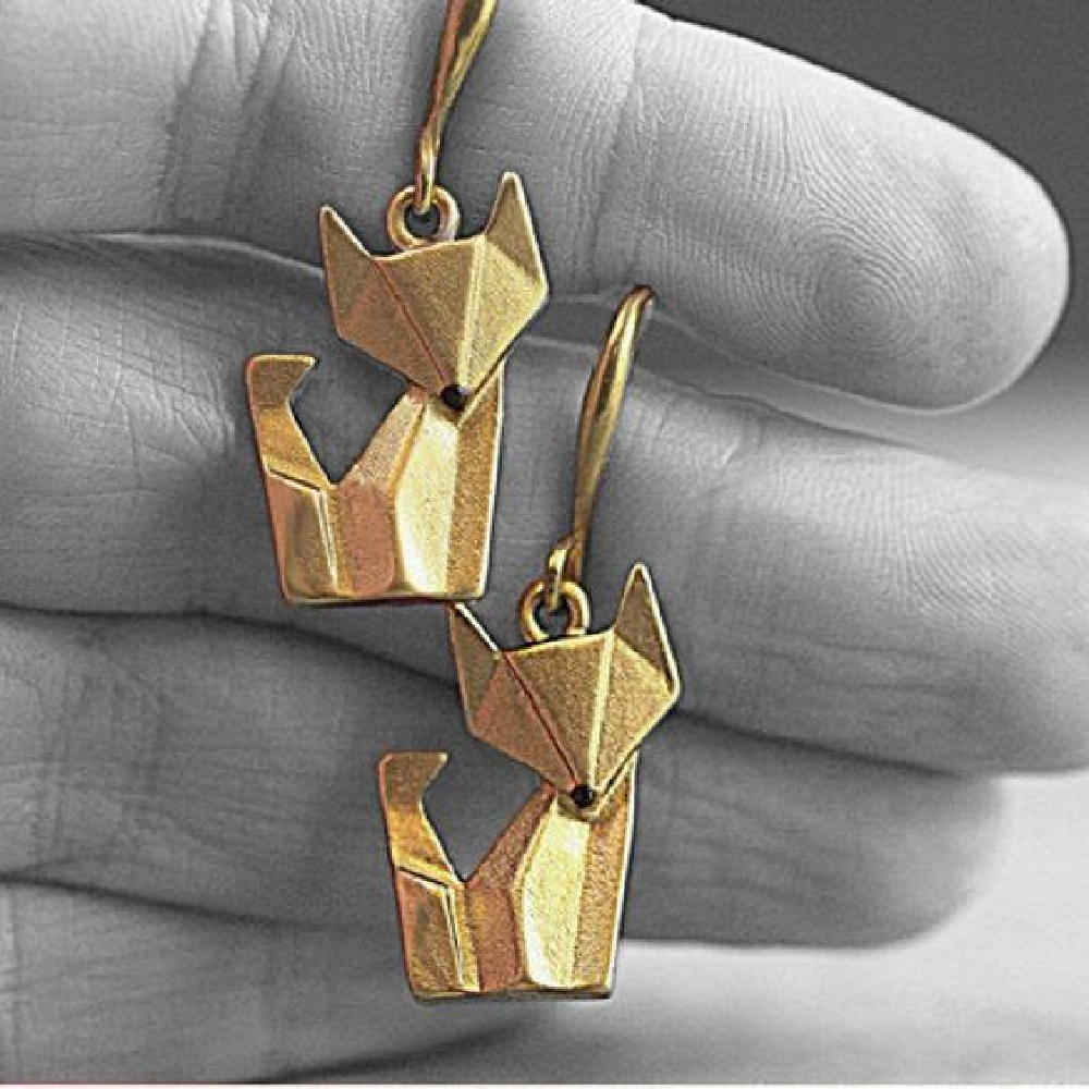 Ladies Simple Gold Fox Ear Studs Female