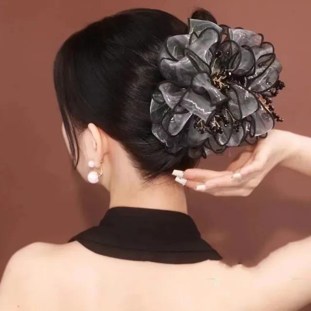 Fluffy And Draping Senior Gray Flower Bud Grip Grip - Shop at LoveMi