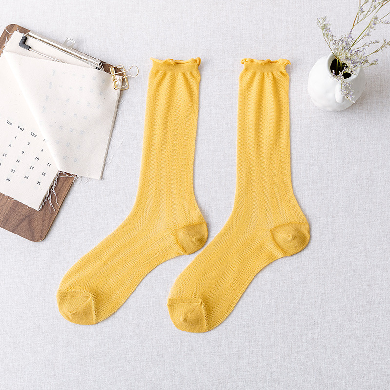 Title 6, Chaussettes soyeuses couleur bonbon