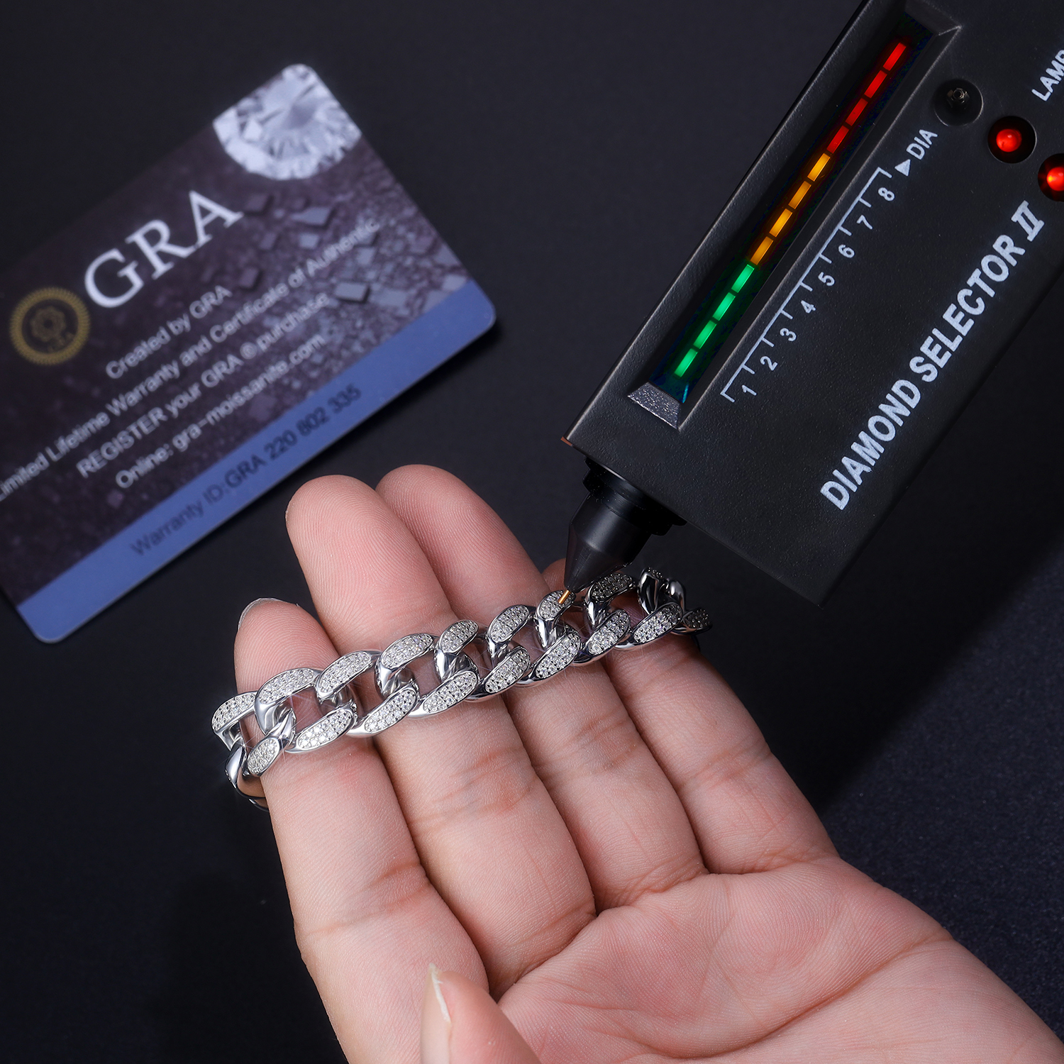 Set With Top-quality Moissanite, This Luxurious And Fashionable Light Luxury Jewelry Silver Bracelet Is Made Of S925 Silver Electroplated With Platinum