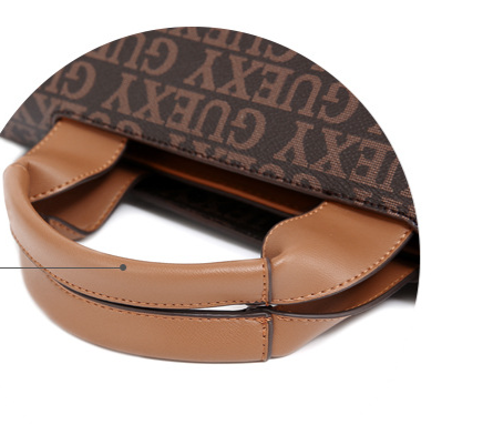 Signature Boston Pillow Bag - detailing