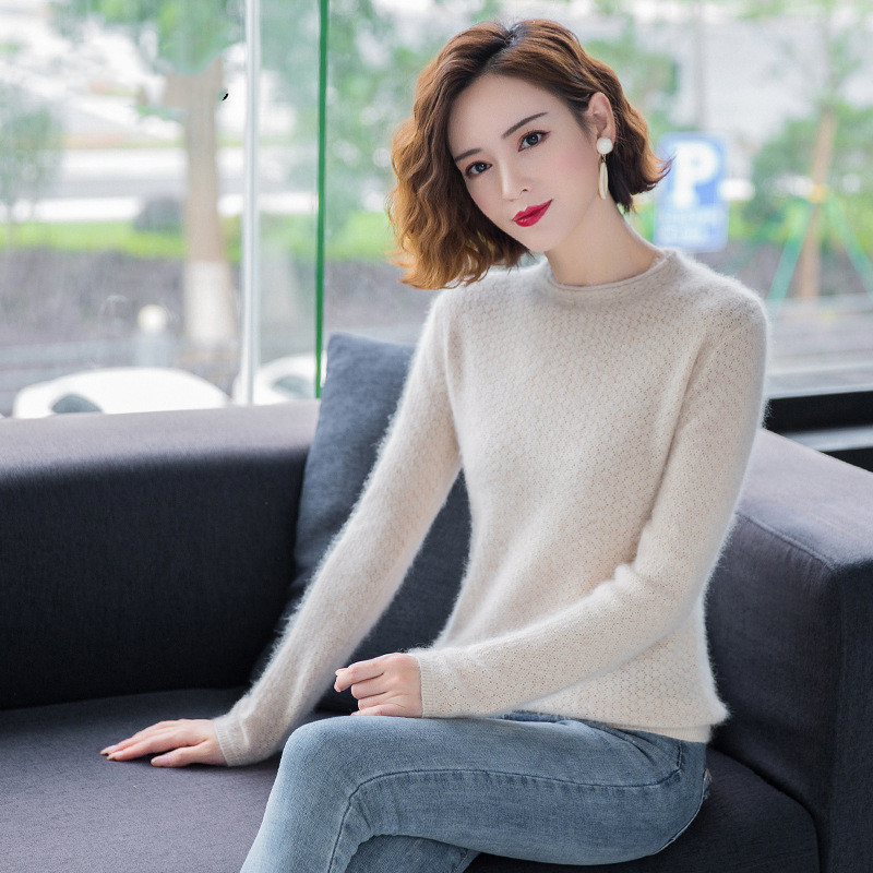 Title 3, Classic lady curling pattern mink sweater