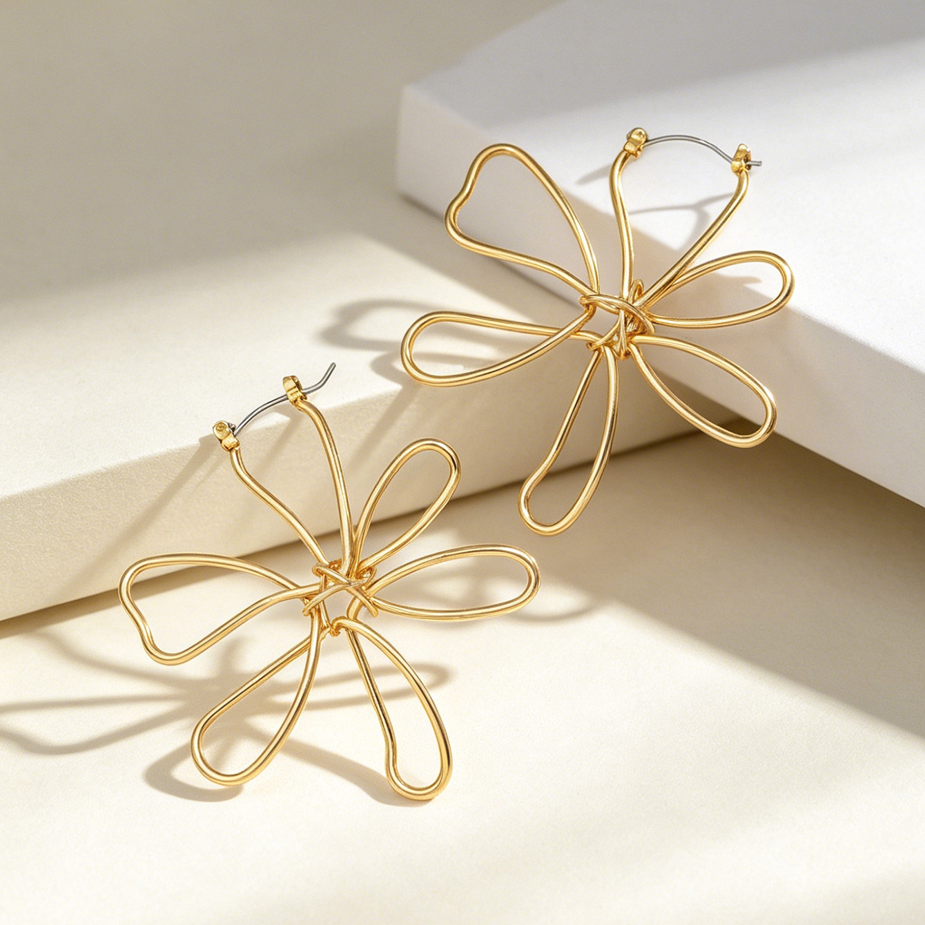 Vintage Minimalist Metal Earrings, Twisted Line Hollow Large Floral Drop Earrings Niche Elegant Trend Unique Ear Jewelry For Women