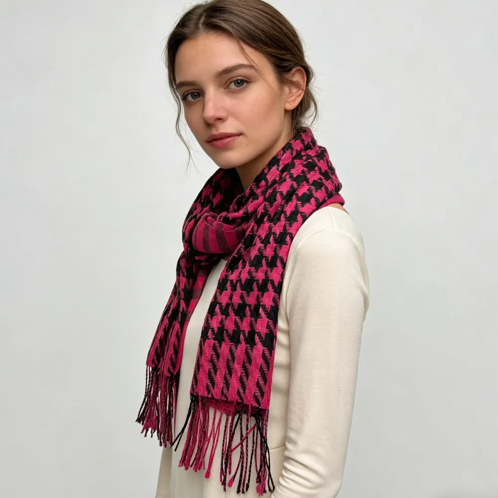 Textured Plush Jacquard Weave Traps Warmth Scarf