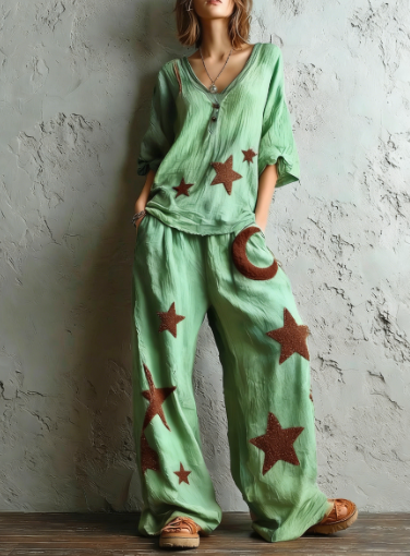 Bohemian tweedelige set met losse top met sterren- en maanprint en wijde broek – groen, S