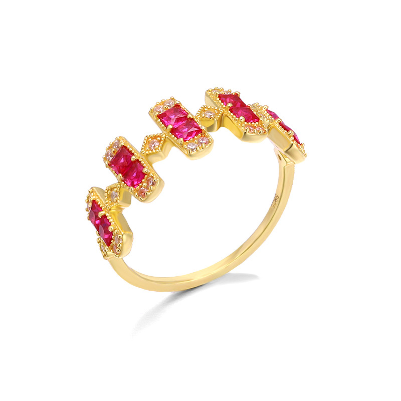 Title 1, Anello quadrato in corindone rosso da donna. Gi...