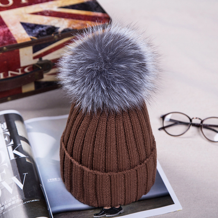 Title 11, Big fox fur ball wool hat