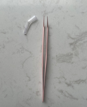 Non-Sticky Lash Tweezers 10