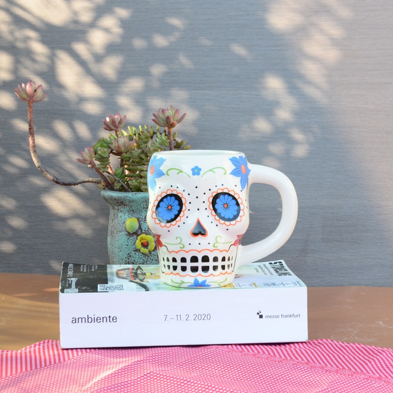 Skull Stereo Ceramic Mug Halloween (White skull1)
