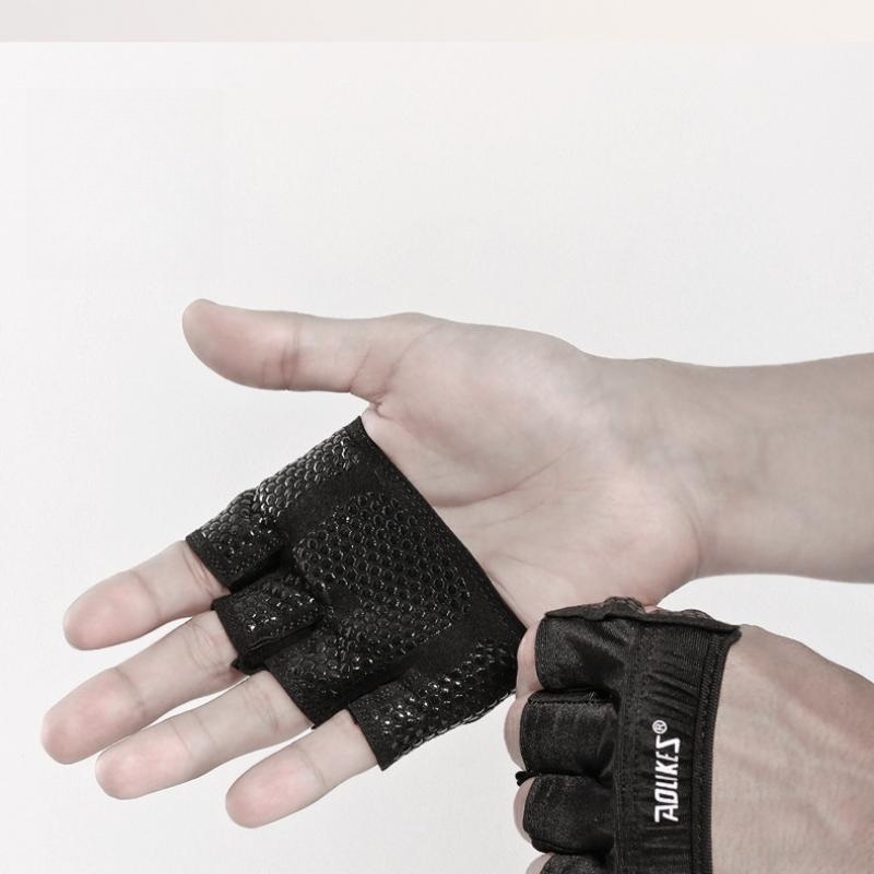 Title 1, Non-slip Silicone Four-finger Sports Fitness Gl...