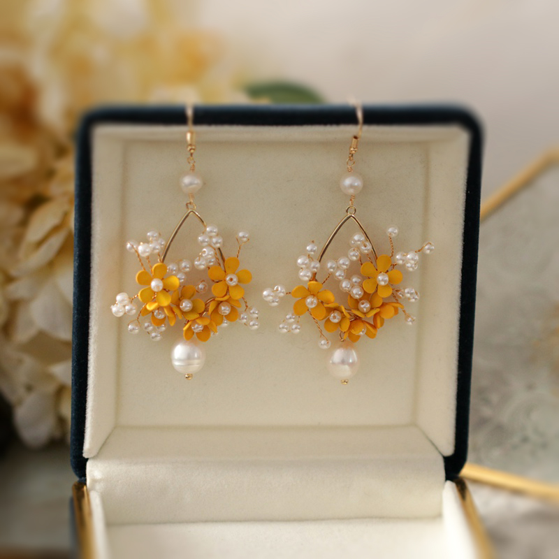 Retro Advanced Atmospheric Flower Pearls