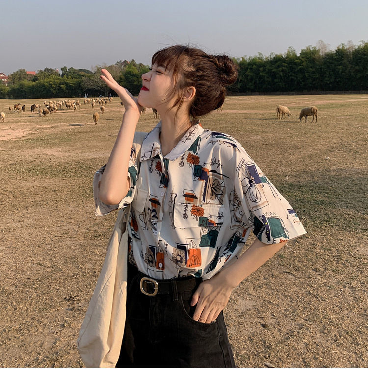 Title 9, Vintage Print Short Sleeves Shirt Women