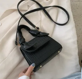 Small Bag Western Style Women's Bag Portable Shoulder Bag Black - Shop at LoveMi