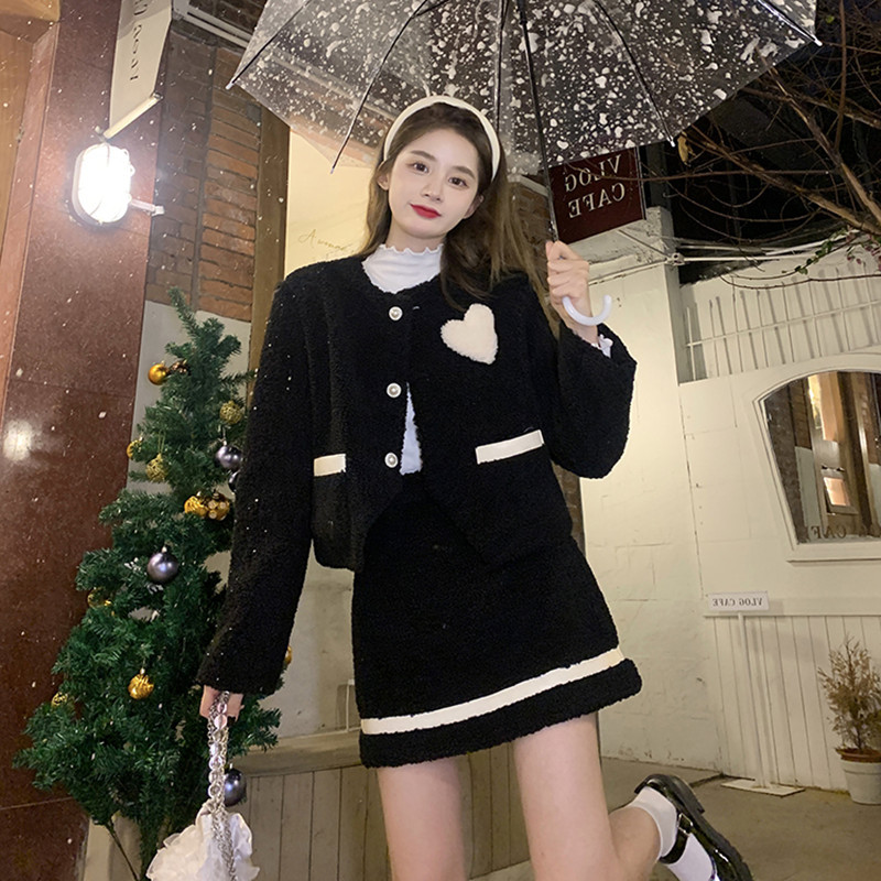 French Temperament Red Suit Female Lamb Plush Short Coat Skirt