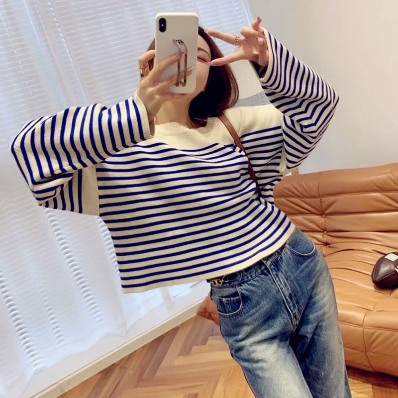 Title 1, Loose Round Neck Short Knit Sweater Blouse, Com...