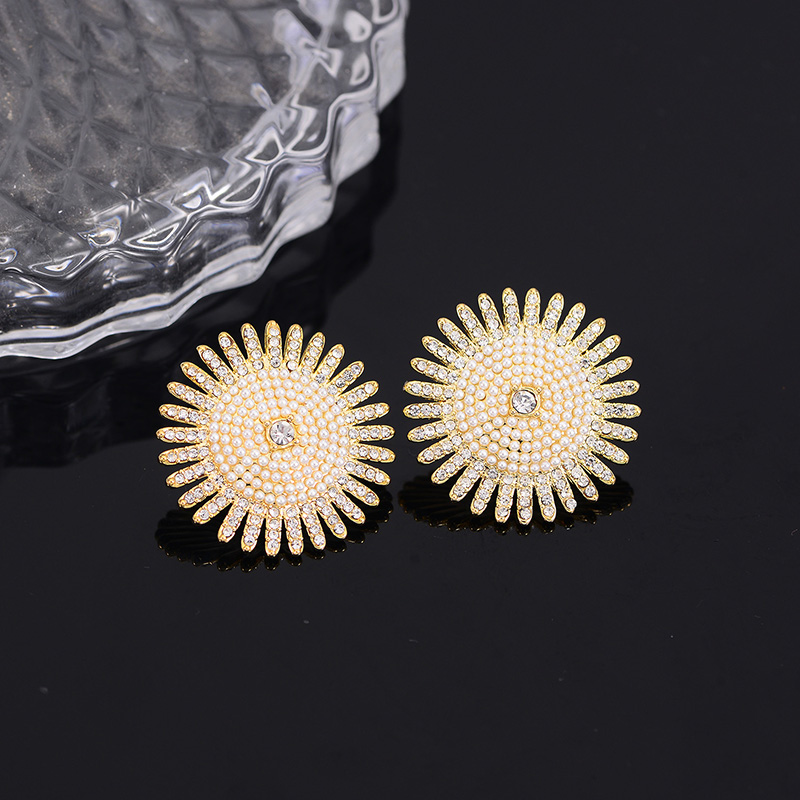 Irregular Earrings Simple Personality Pearl Earrings Earrings With Diamonds