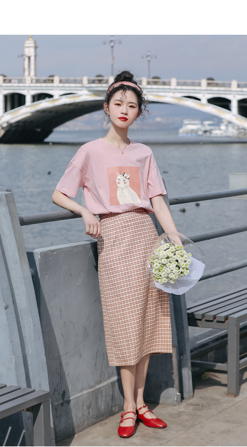 Trendy Loose Tops With A Sense Of Design