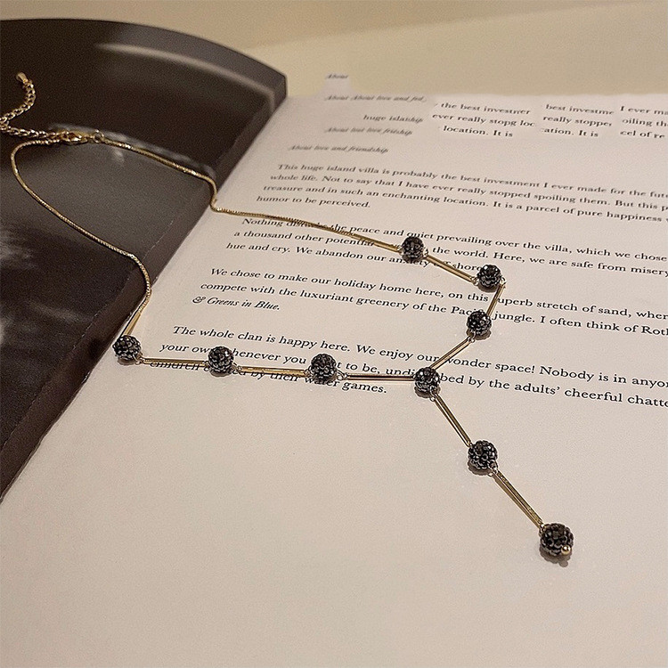 Korean Version Of Personality Temperament Black Diamond Y-Shaped Necklace Cool Feeling Cold Wind New Necklace Choker Collar Clavicle Chain