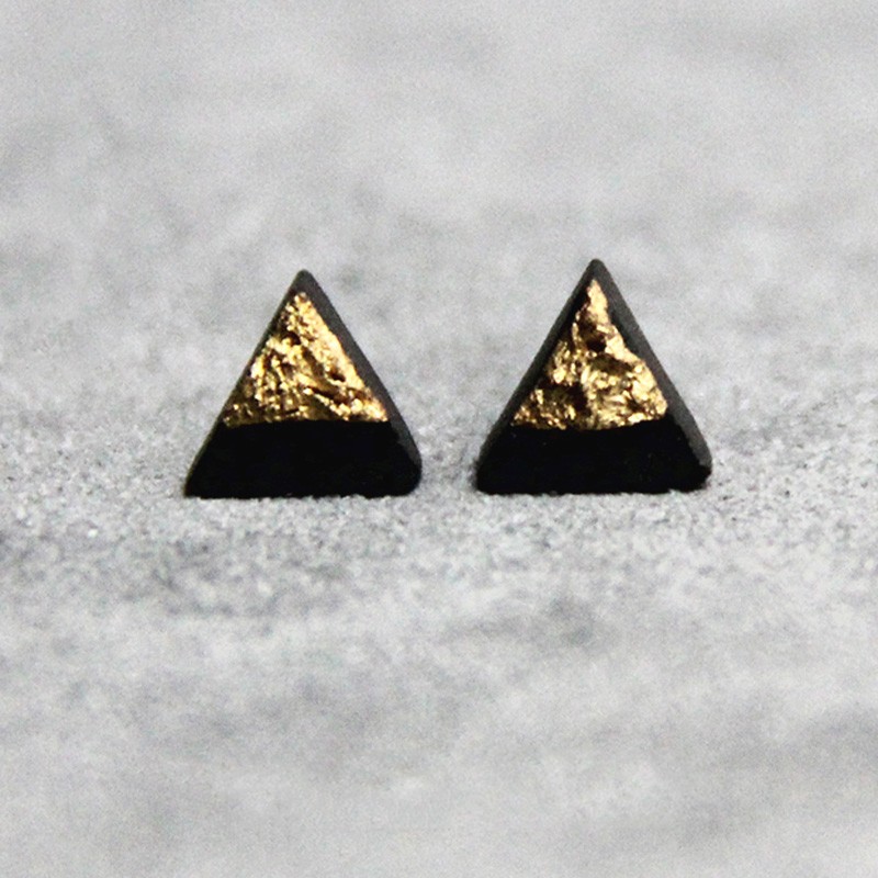 Title 5, Triangle Classic Couple Texture Black Earrings ...