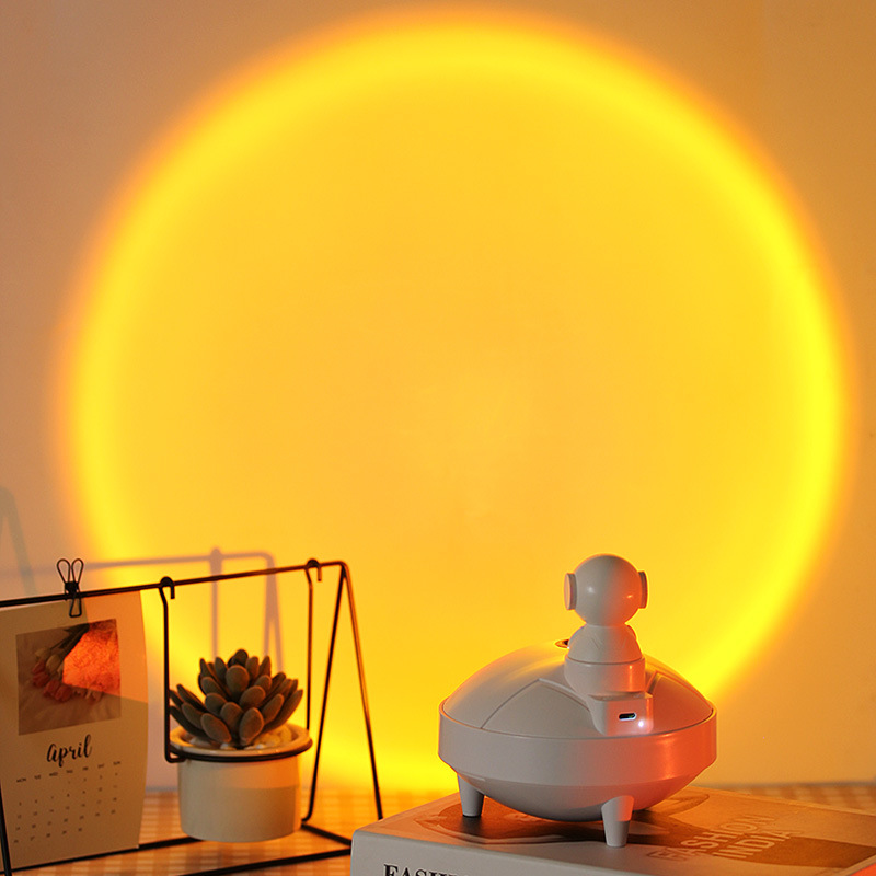 Astronaut Sunset Lamp Humidifier 2 Spraying Mode 360 Degree Rotating Head Astronaut Light USB Charging Projector Lamp — foto 5