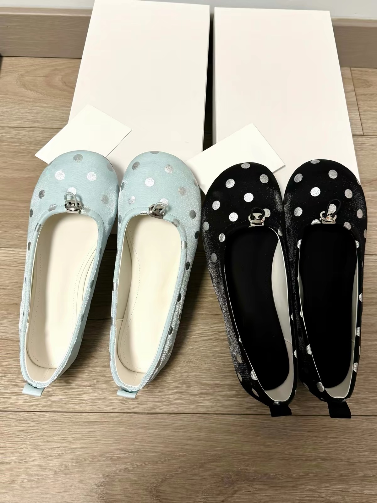Women French Gentle Silver Polka Dot Satin Ballet Flats, Round Toe Front Metal Knot Soft Silk Fabric Slip On Minimalist Casual Daily Ballerina Loafer Slippers