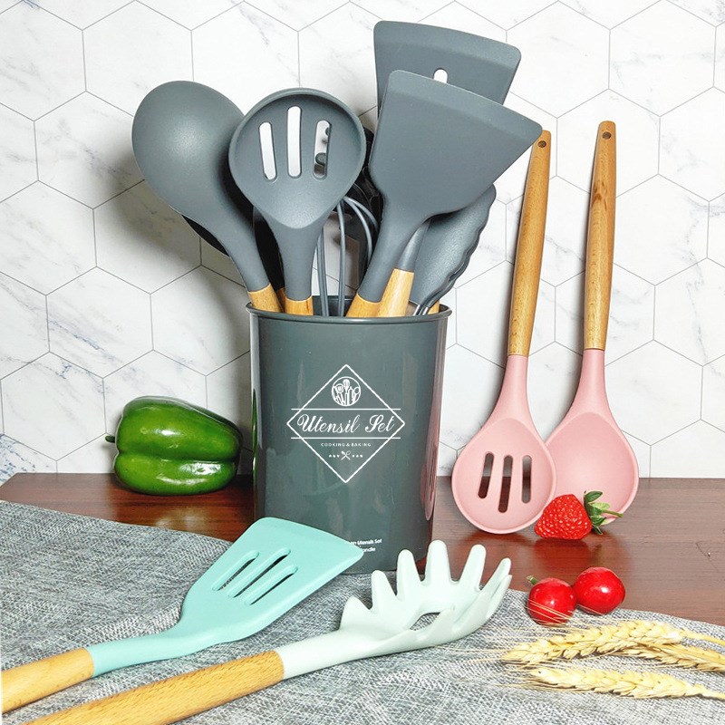 Title 9, New silicone kitchenware with wooden handle