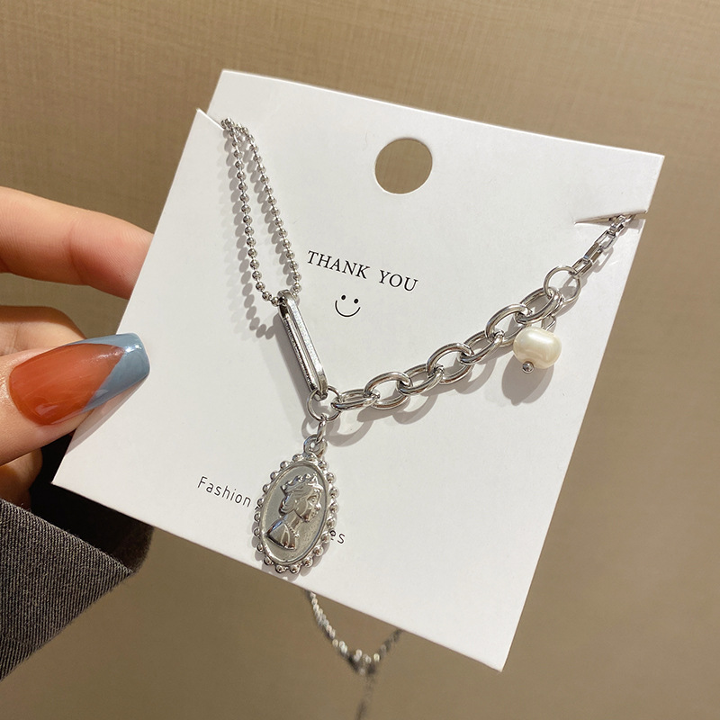 Fashion Personality Retro Titanium Steel Clavicle Chain