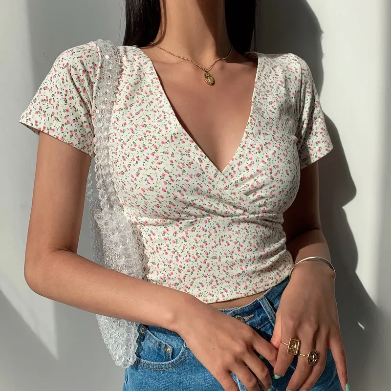 Women's New Floral Short Cropped Navel Like Temperament Top - 1Apricot