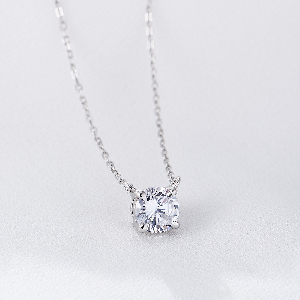 Women's Fashion Simple Round Zircon Pendant Necklace