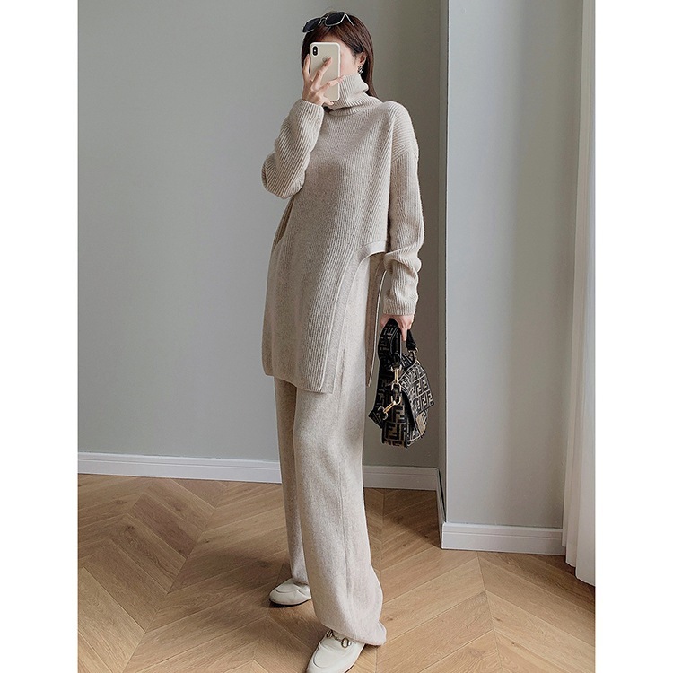 Title 2, Womens Turtleneck Soft Glutinous Sweater Suit....