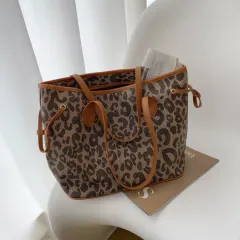Fashion Net Celebrity Single Shoulder Tote Bag - Brown - View 1