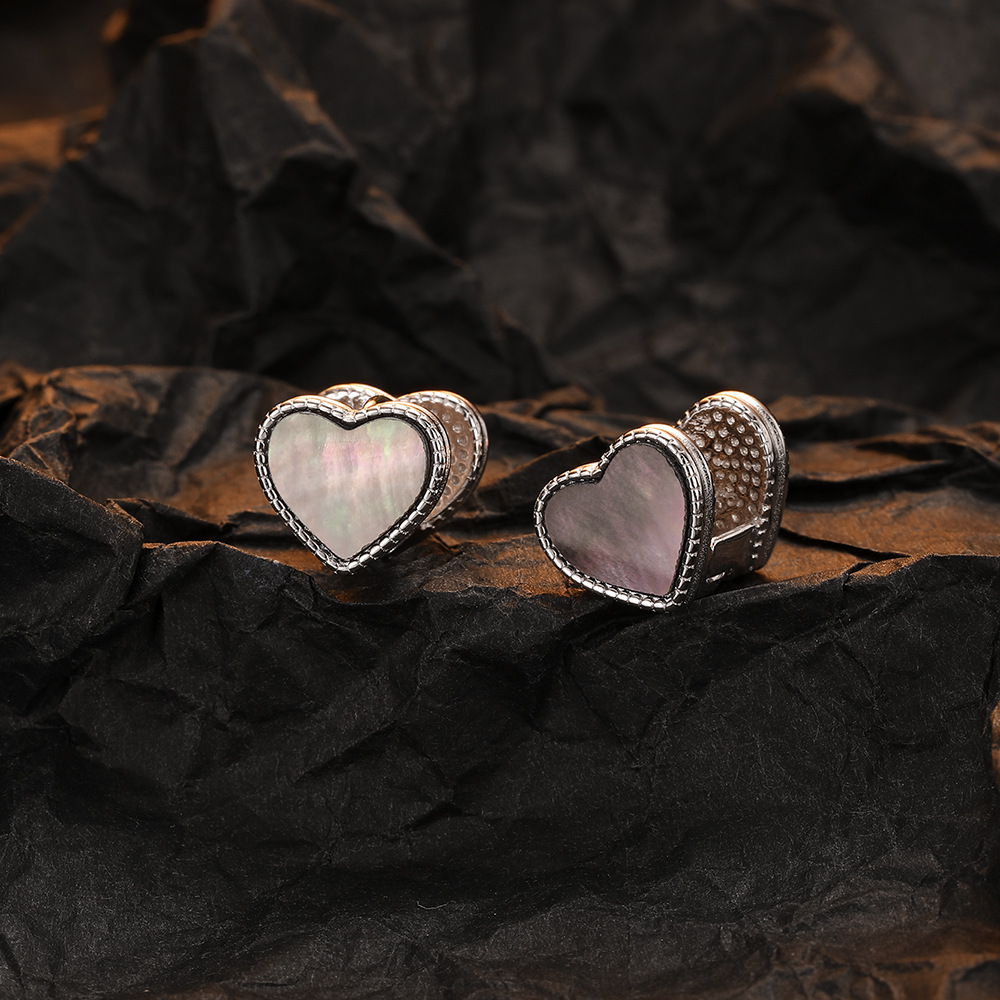 Natural Colorful Shell Love Ear Clip Women