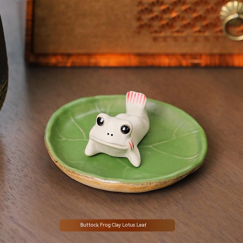 Hip Frog Clay Lotus Leaf