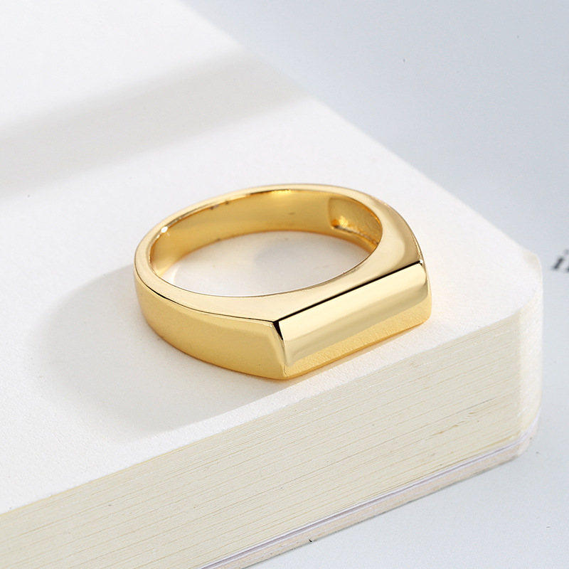 Title 5, Rectangular Curved Ring With Smooth Finish