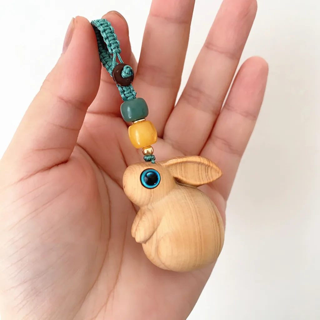Green Sandalwood Rabbit Keychain Red Sandalwood Zodiac - Cypress