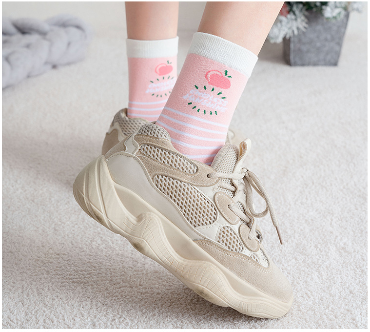 Title 1, College style cute peach Harajuku fashion socks