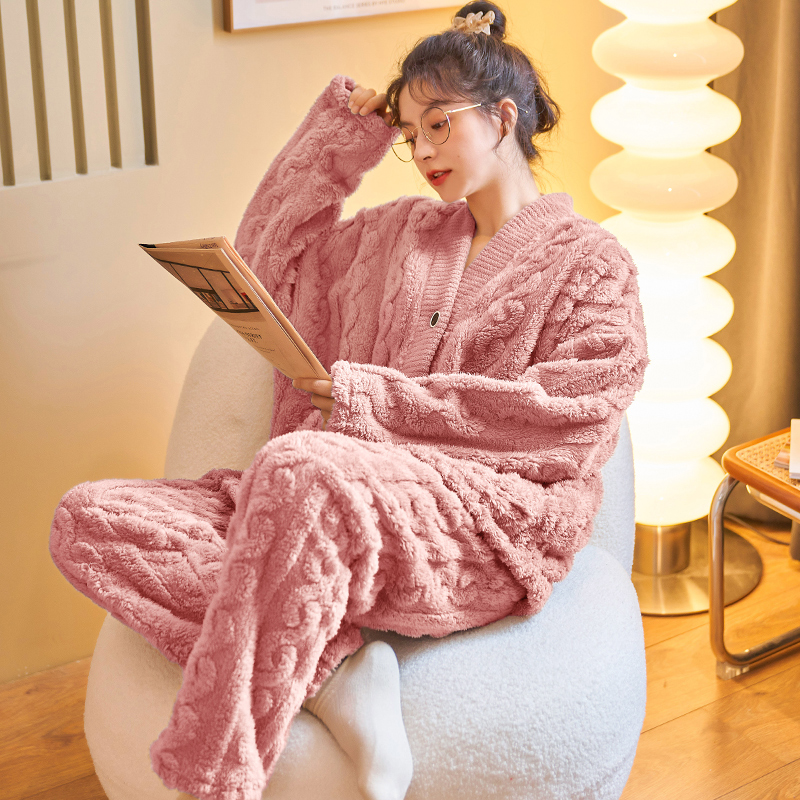 Title 9, Coral Fleece Pajamas Long-sleeved Padded Suit