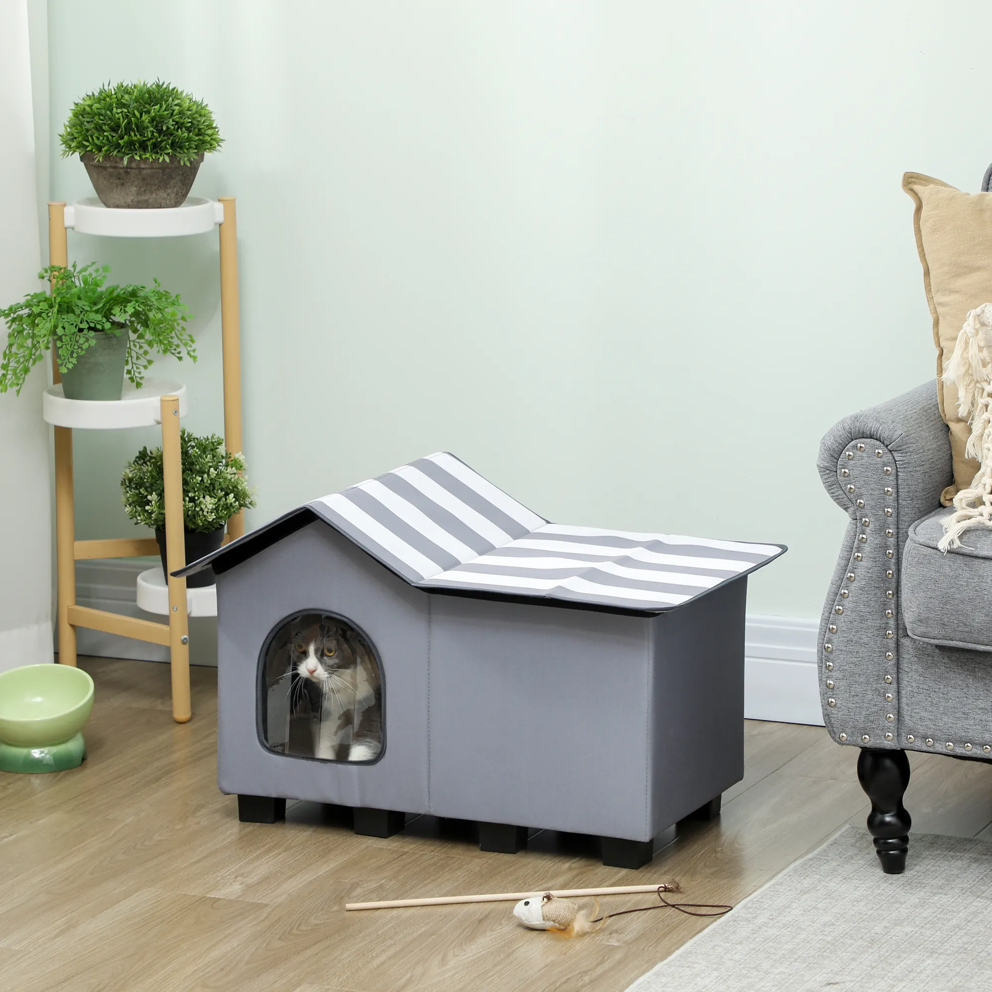 Outdoor Cat House, Weather Resistant Feral Cave