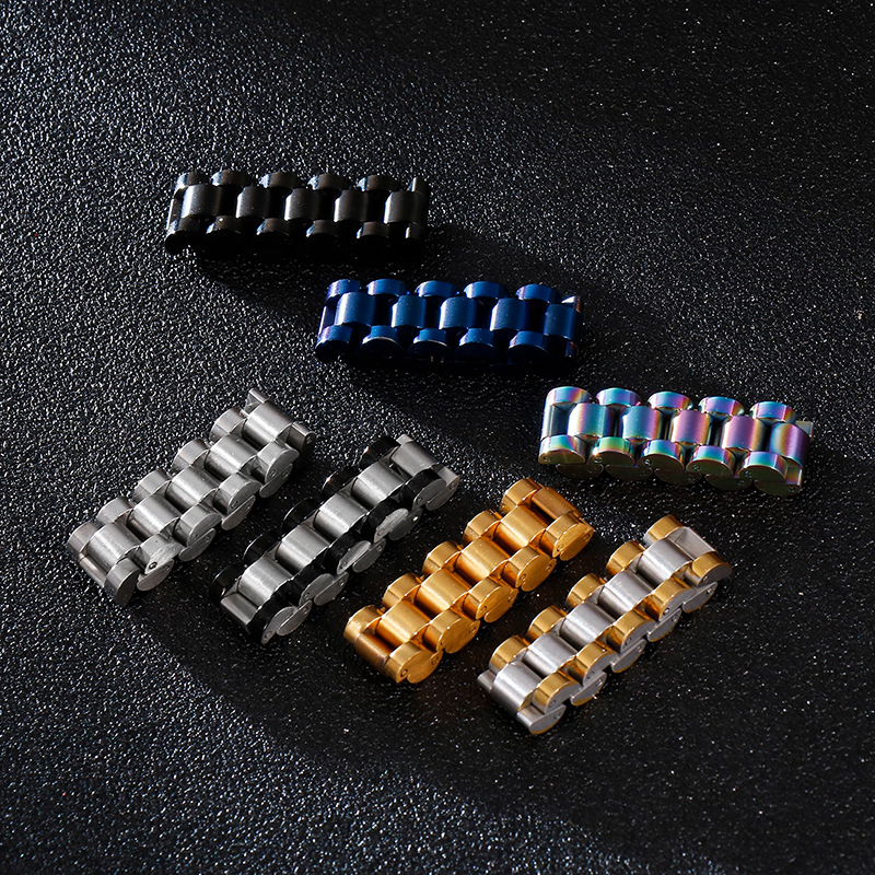 خاتم رجالي بسيط من التيتانيوم القابل للطي مزين بسلسلة ساعة