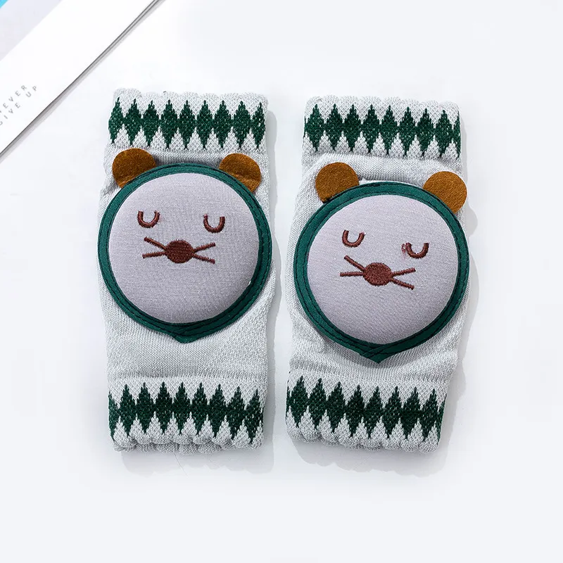 Baby crawling knee pads – image 9