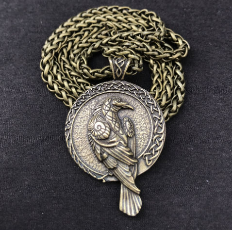 Pendant Blackbird Celtic Crow Necklace (Ancient silver