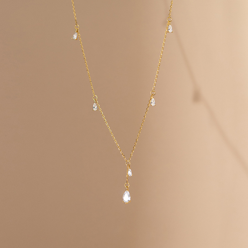 S925 Silver Drop-shaped Diamond Necklace Simple Temperament Clavicle Chain