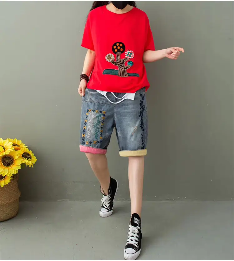 Women's Summer Ethnic Style Embroidered Denim Five-point Pants
