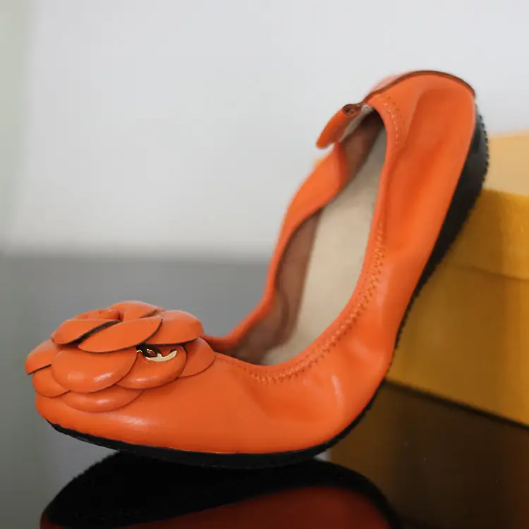 Genuine Leather Feet High And Wide Women's Shoes For Pregnant Women Non-slip Shallow Mouth Flowers Large Size Flat Shoes