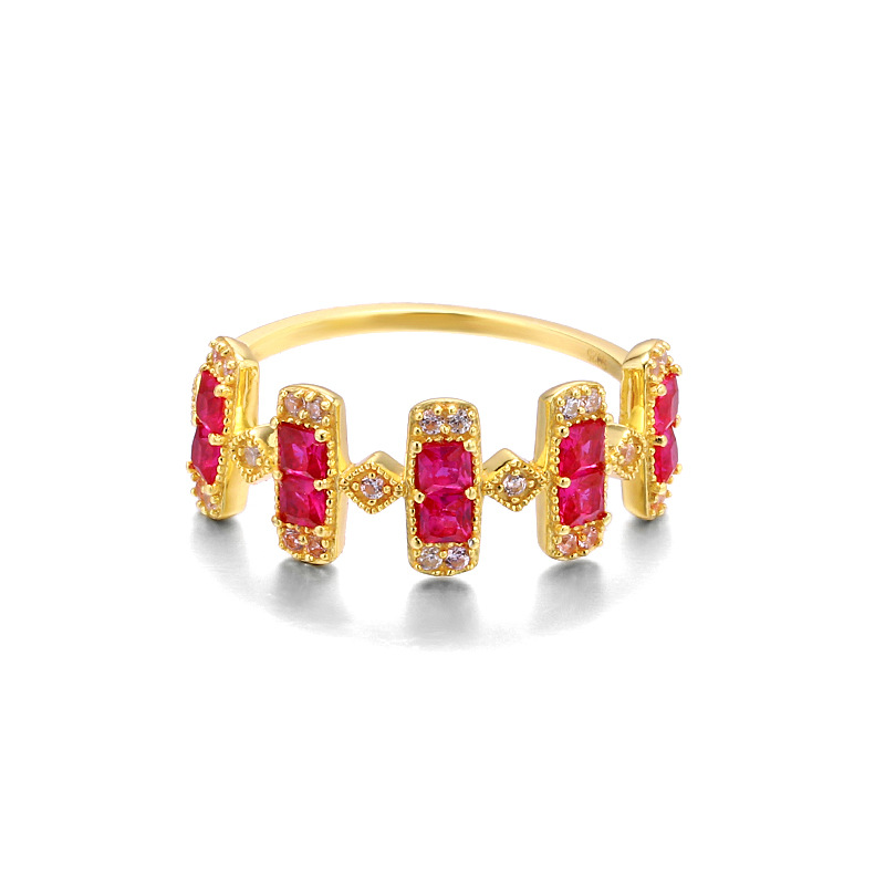 Title 5, Anello quadrato in corindone rosso da donna. Gi...