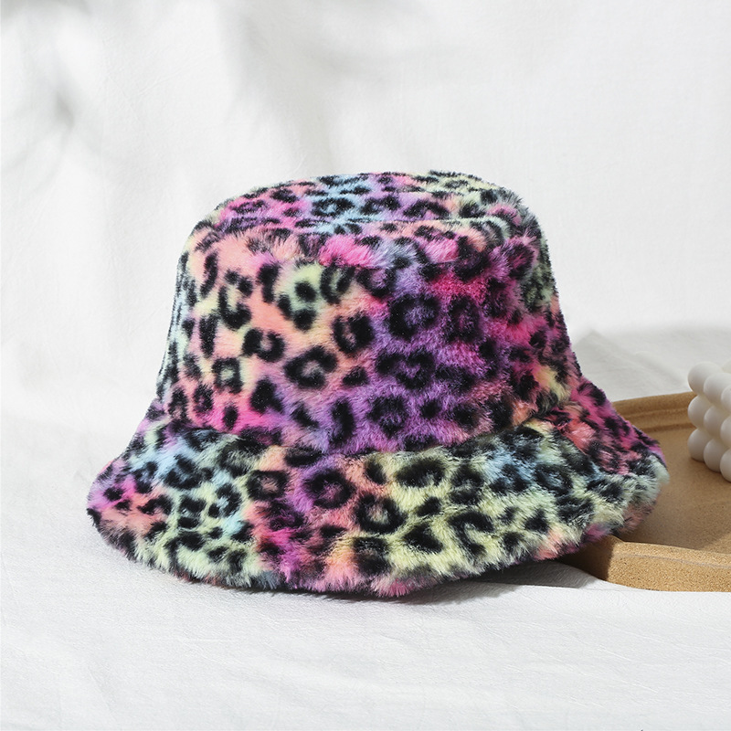 Color leopard print