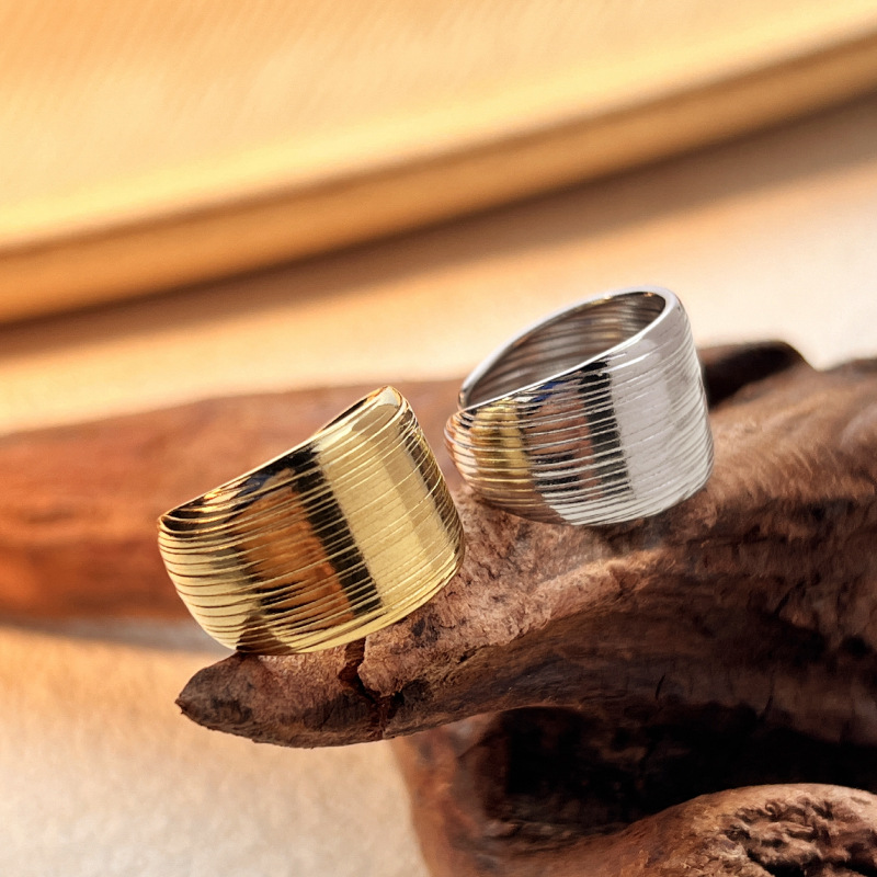 European American Fashion Stainless Steel Polished Ring, Niche High-end Open Titanium Steel Band, Cross-border Jewelry