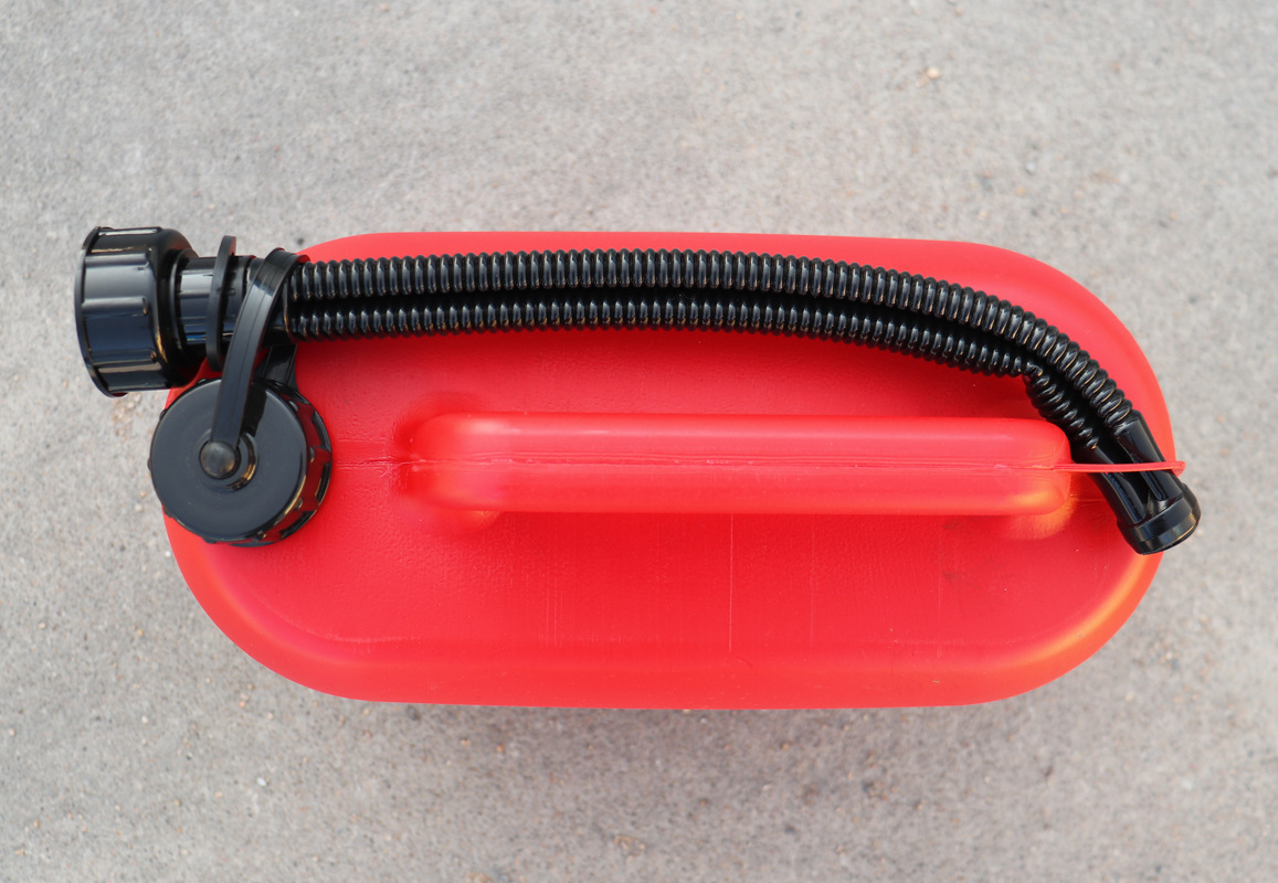 Title 5, Red Plastic Thickened Gasoline Can